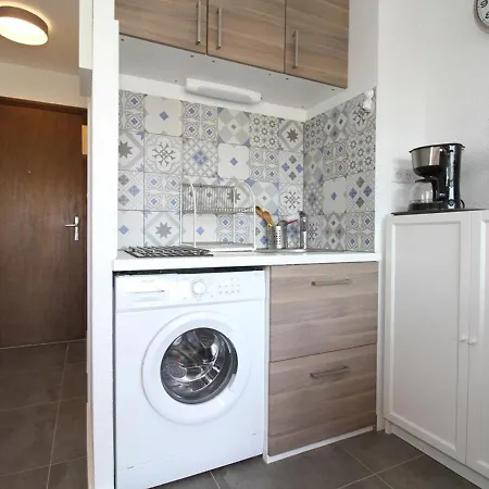شقة Renove Avec Grande Terrasse, Climatisation, Parking Prive, Proche Commerces Et Thermes - Fr-1-553-192 *